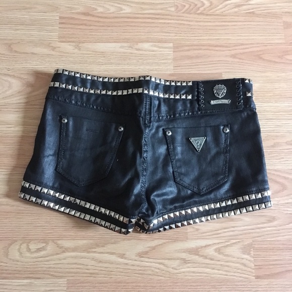 Leather short - Picture 2 of 2